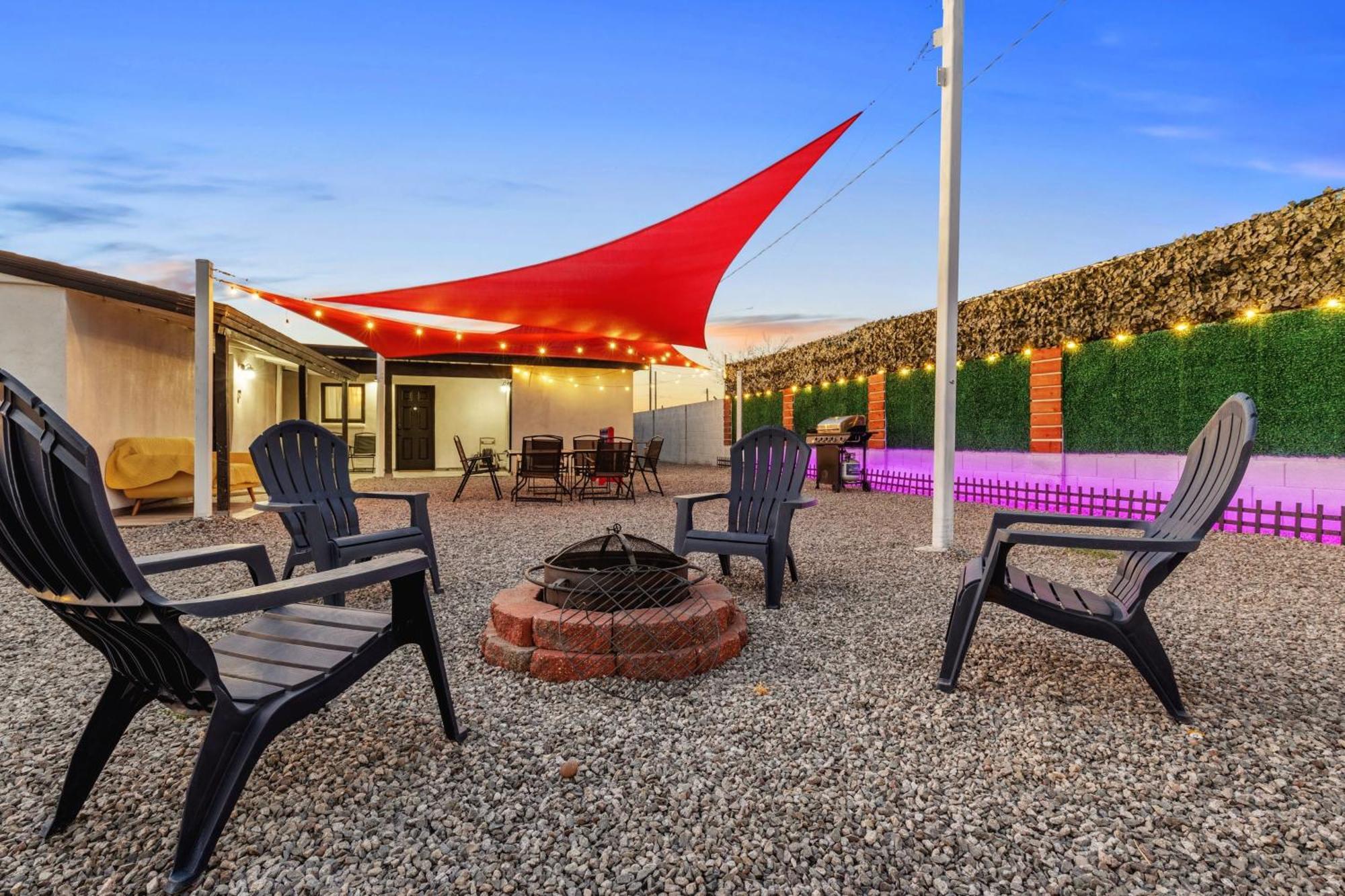 Phoenix Retreat - 1 Bedroom King Suite With 2 Smart Tvs - 10 Min From Airp - Unit B エクステリア 写真